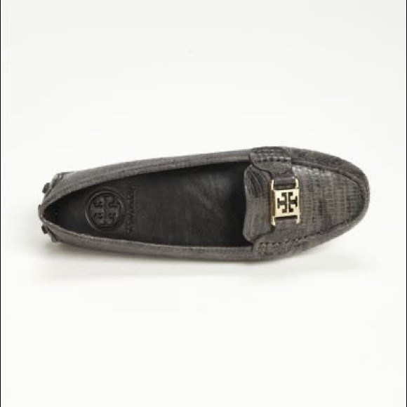SOLD Tory Burch Kendrick Driving Loafers Snake 7.5 - Picture 2 of 9